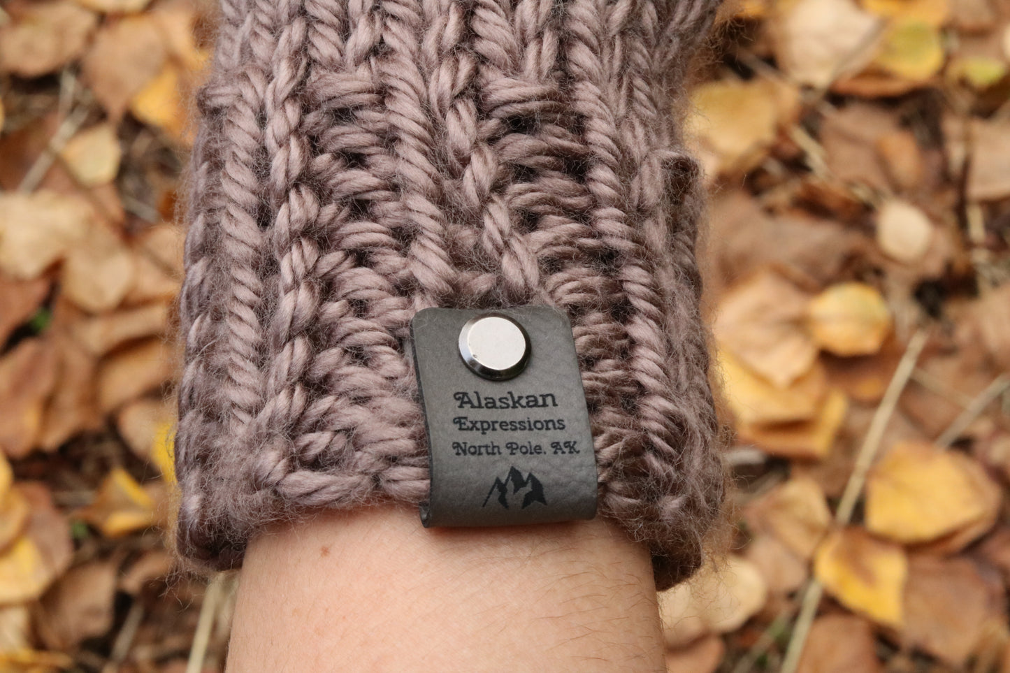 Chunky Knit Mittens (Brown)