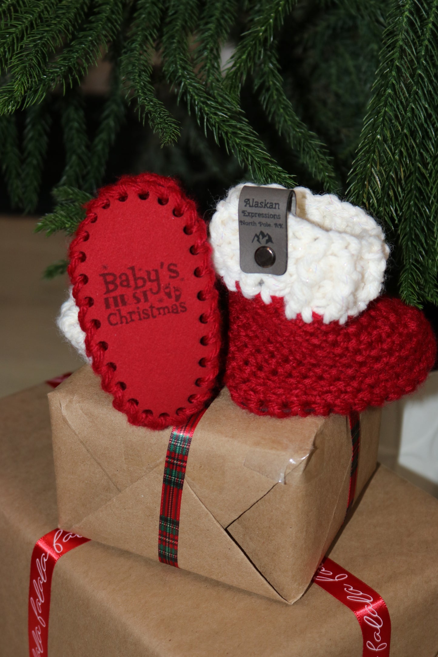 Santa Baby Booties: 9-12 months