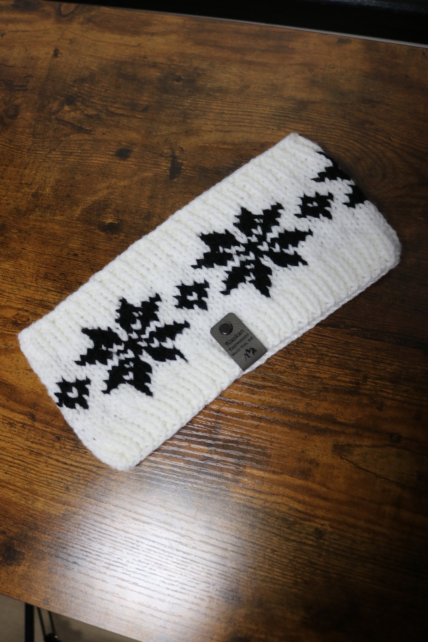 Alyeska Snowflake Headband (White & Black)